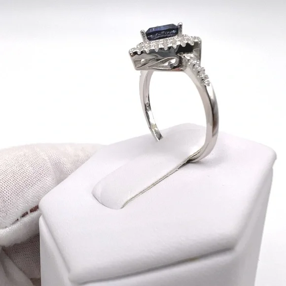 Sale $20 Firm! Sterling Silver Trillion Shape Tanzanite Cz and Clear Cz Ring - Picture 10 of 16